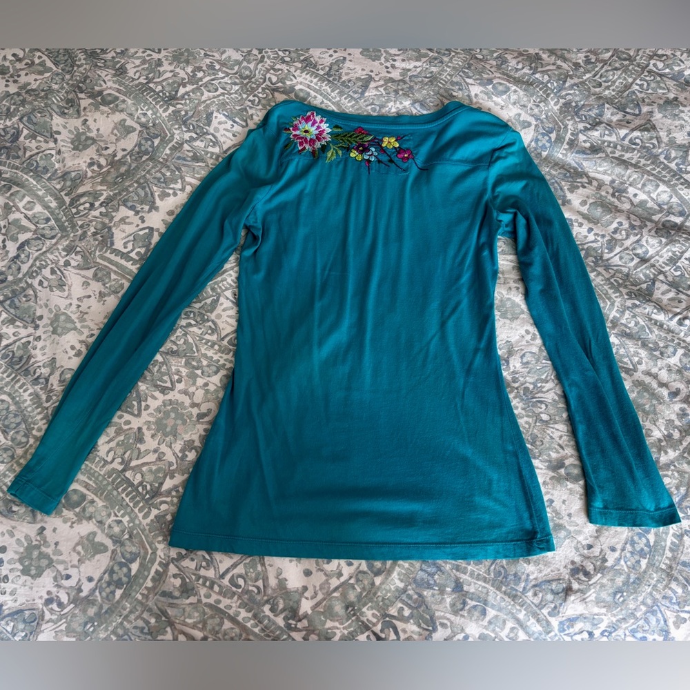 Johnny Was embroidered blouse - great condition - Picture 2 of 10